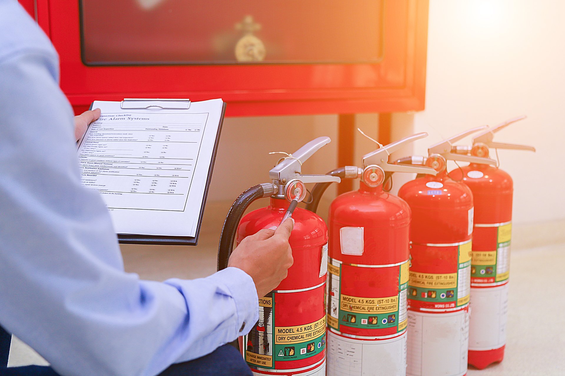 «Пожарная безопасность для лиц, на которых возложена трудовая функция по проведению противопожарного инструктажа», 16 ак.часов
